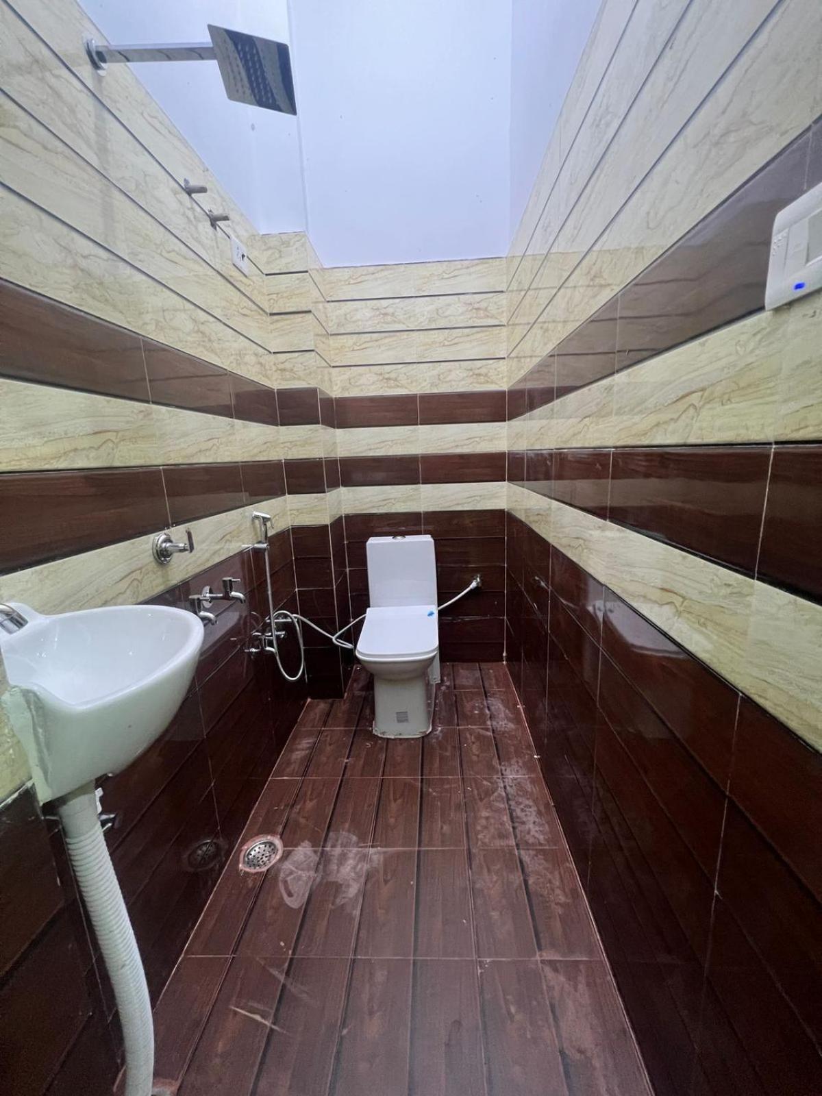 Hotel Vijay Palace Ayodhya Exterior photo